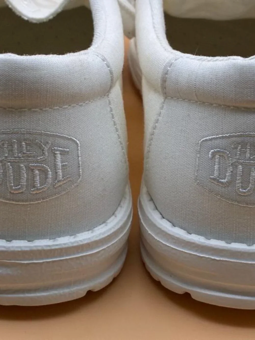 HEY DUDE WALLY SLUB MENS WHITE CANVAS COMFORT SHOES SIZE 9
